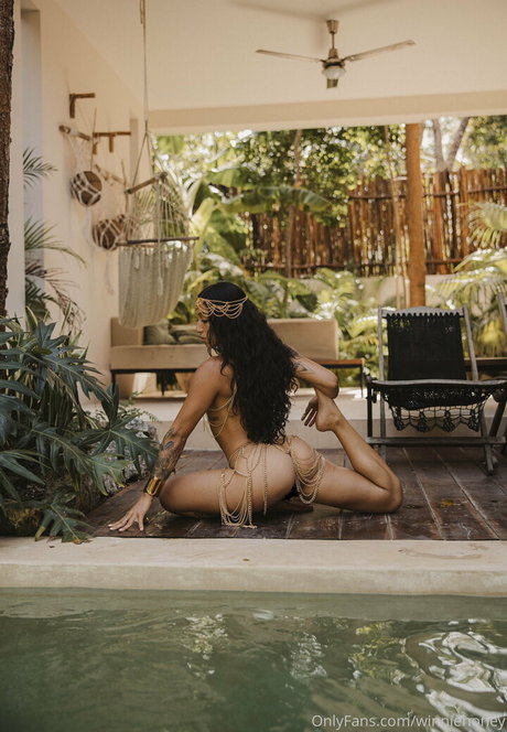 winniehoney onlyfans fotos