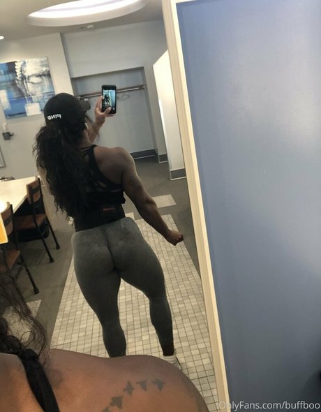 ebonymuscle onlyfans leaks