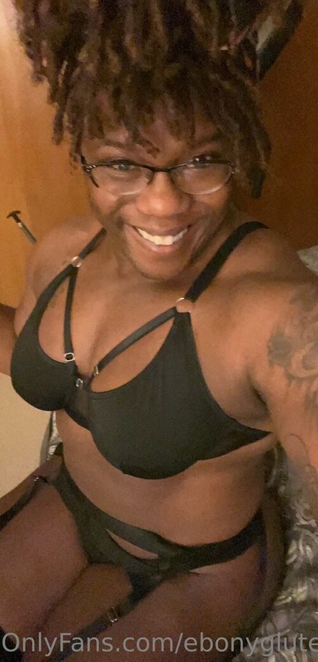 ebonyglutes01 only fans.