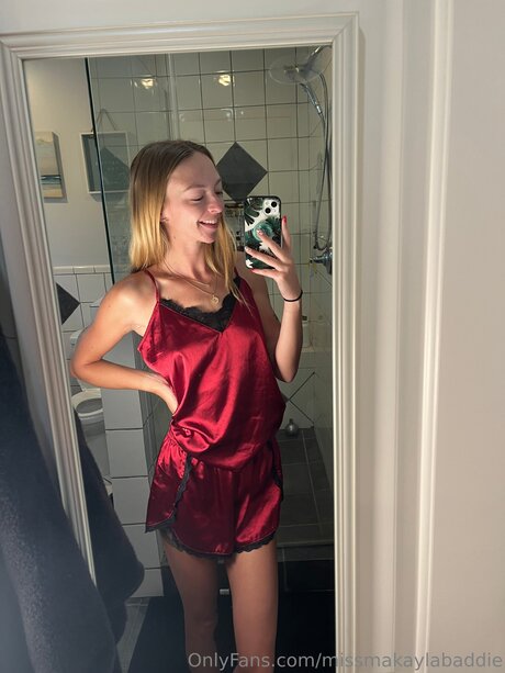 missmakaylabaddie naked onlyfans pics