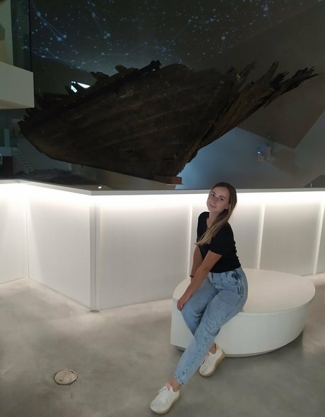 sandras s onlyfans strip