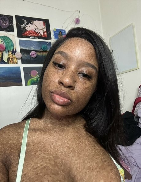 freckledn pics onlyfans