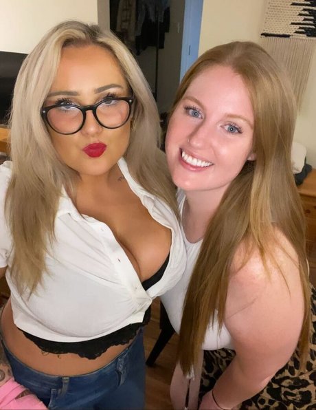 Lilly Alcorn onlyfans content leaked