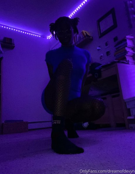 dreamofdevyn onlyfans naked pics