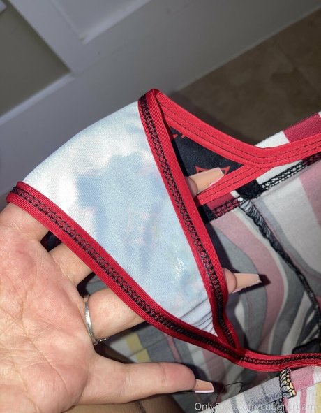 mollycreamss onlyfans nude porn