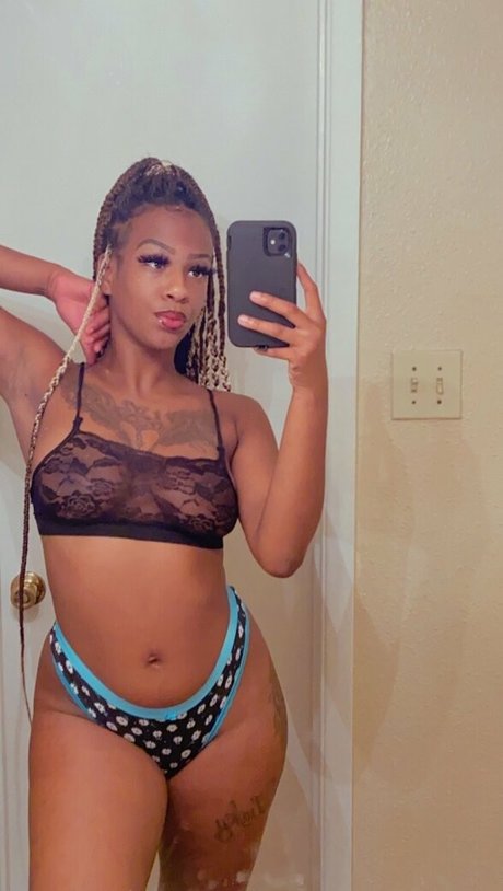 ms bitchlucky onlyfans naked leaked