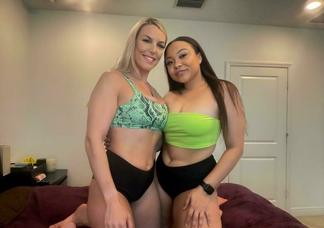 adrianamaya onlyfans sextape