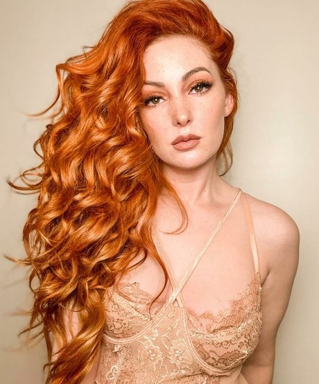 Nicole Simone onlyfans porn