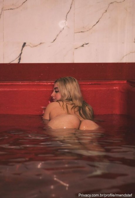 Stef Mwndstef onlyfans leak ass