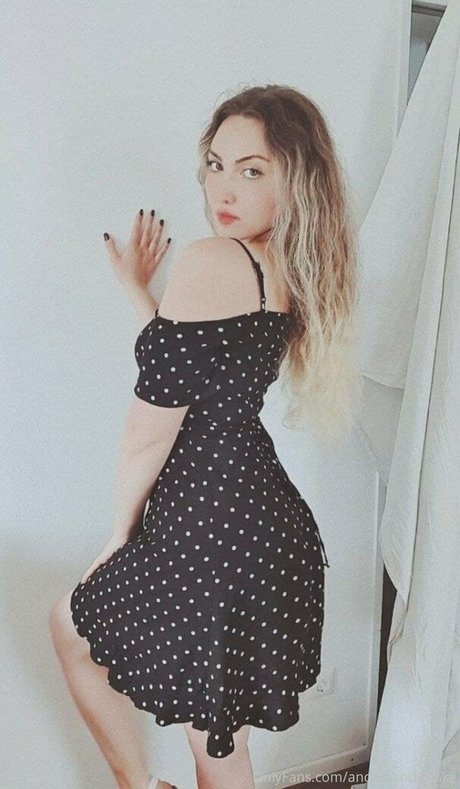 andreasnowflake onlyfans strip tease