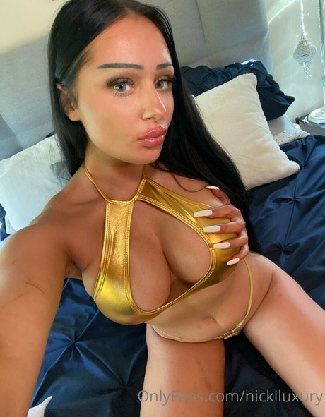 nickiluxury onlyfans leaked tits