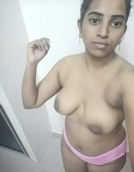 Indian Exhibition nudes onlyfans leak