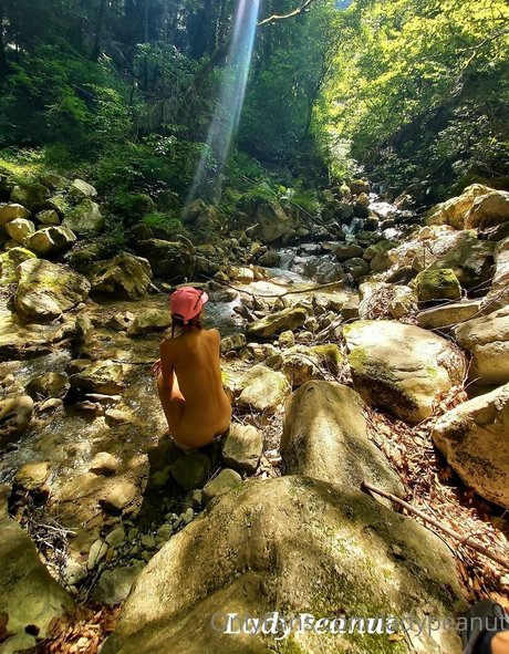 ladypeanut onlyfans hot