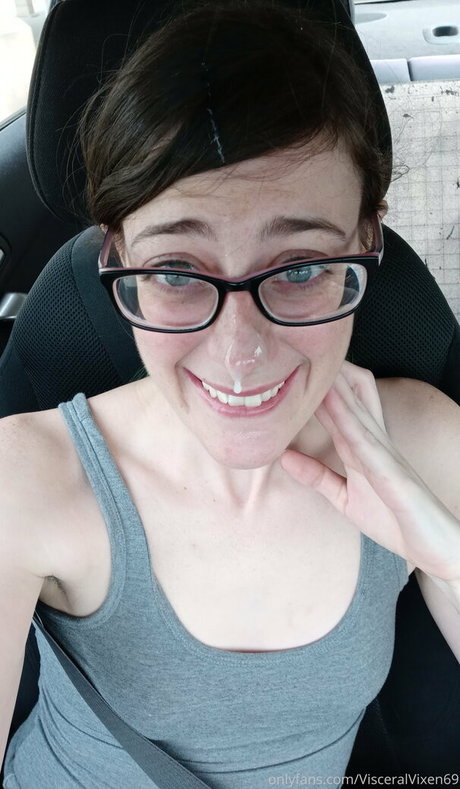 visceralvixen69 leaked onlyfans.