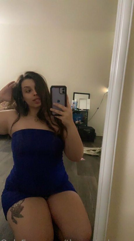 realginawaters onlyfans strip