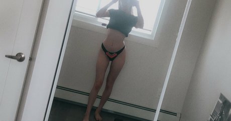 babyblexa naked onlyfans leaked