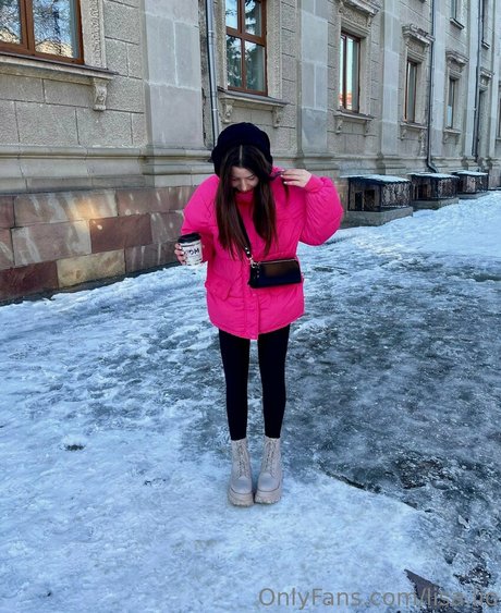 rosamelloveyou onlyfans pictures