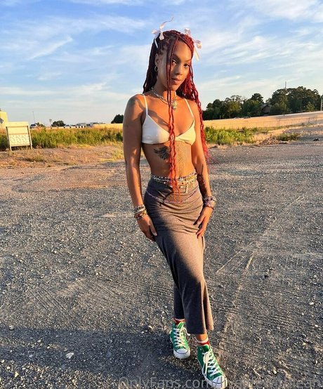 leahsade onlyfans leams