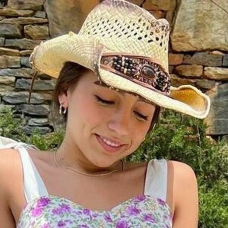 Ellie Dobleske nude onlyfans leaks