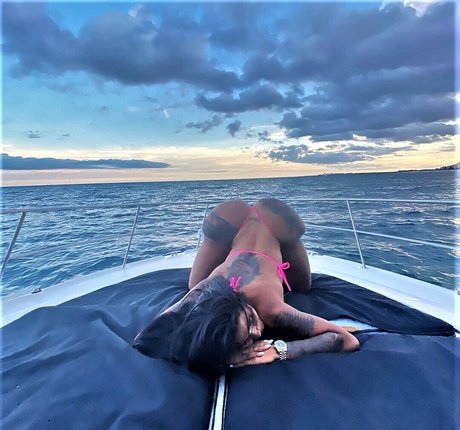 Karen Havary onlyfans nudes