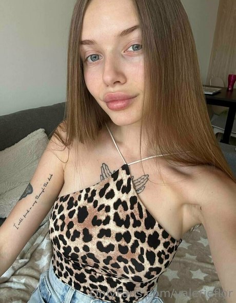 valerieflor onlyfans leaks sex