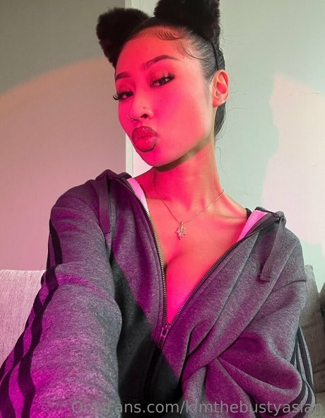 thaiprincessviv onlyfans nude pictures