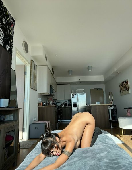 thaiprincessviv only fans pictures