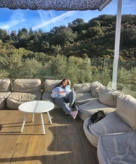 Zhanet Filipova tits onlyfans