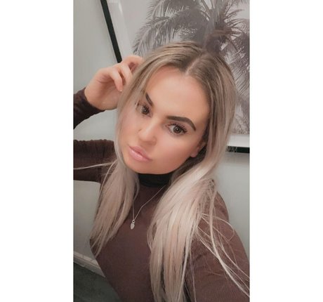 D arcy Ingle onlyfans nude leaked