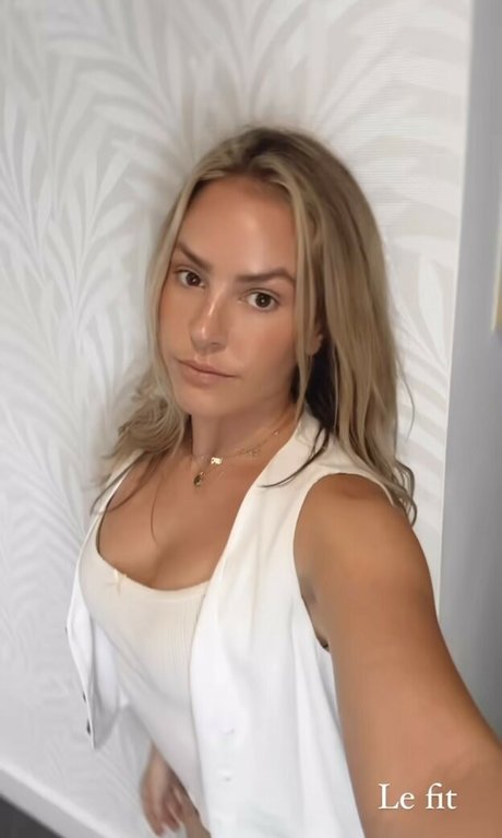 Mari Juliette onlyfans model