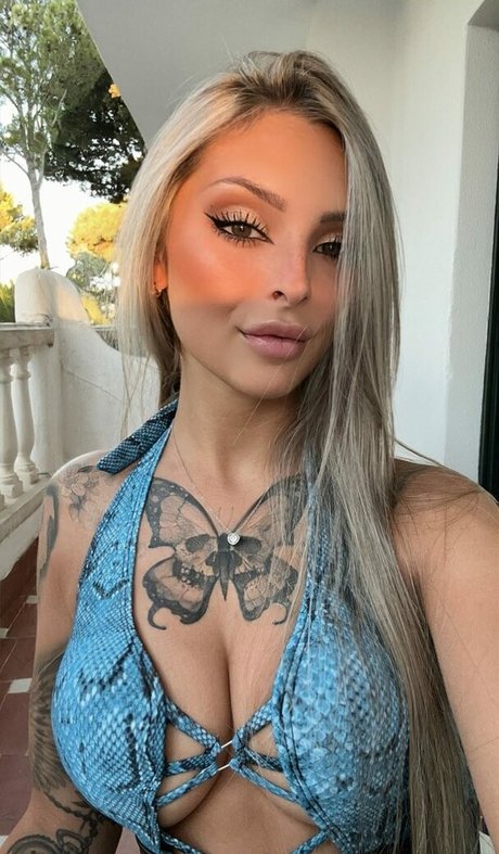 Lenscha fluture onlyfans nude