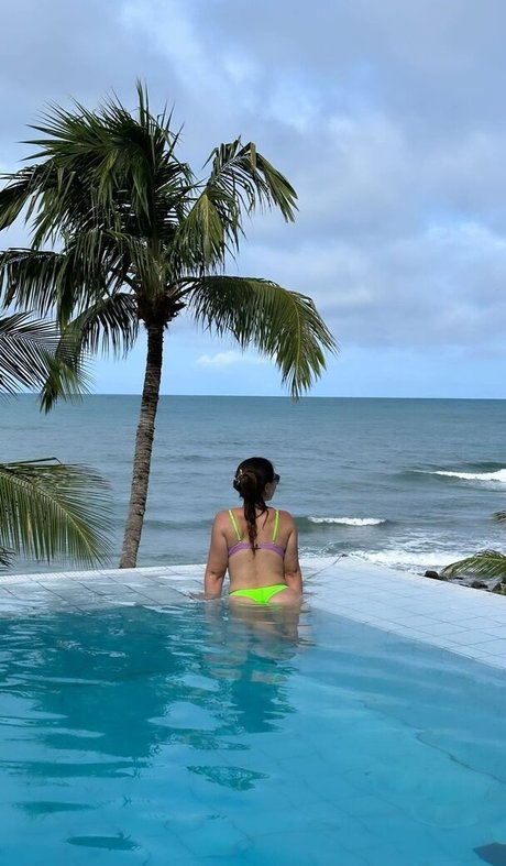 Juliane Massaoka tits onlyfans