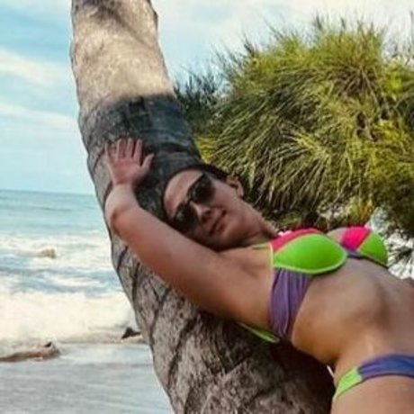 Juliane Massaoka onlyfans leak ass