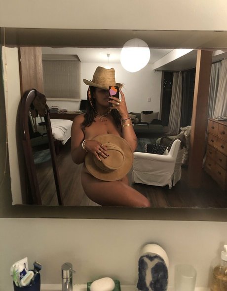 arielcosmo only fans sex