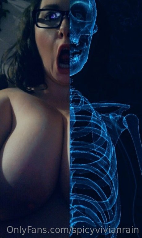 spicyvivianrain only fans nudes