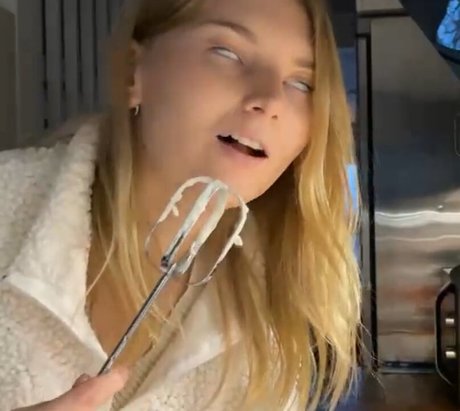 vanessaahlstrom onlyfans mega