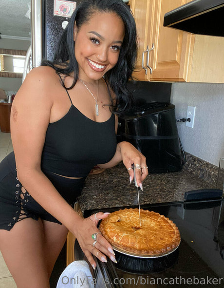 biancathebaker onlyfans photo
