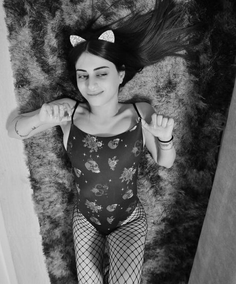 Hodaya Mantsur onlyfans strip