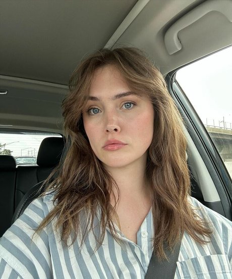 Eva Kay Serres onlyfans naked