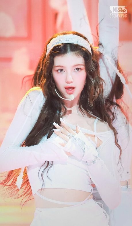 Danielle Marsh onlyfans leaks.