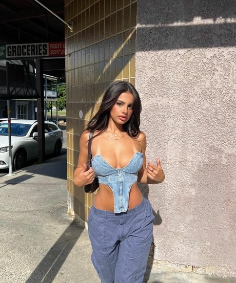 Jessica Bader naked only fans