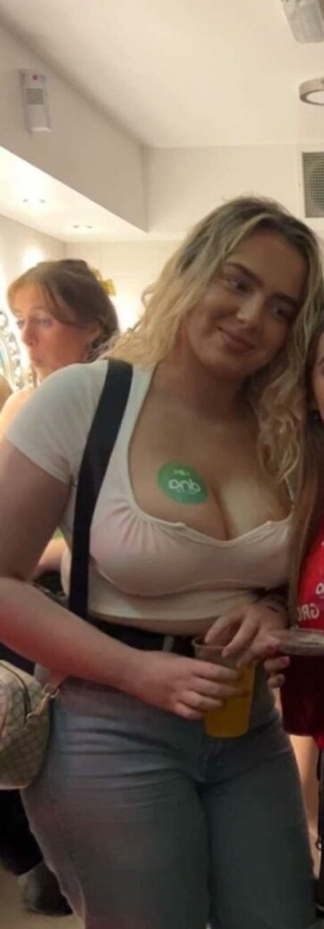 Megan Mcdonnell onlyfans leaked