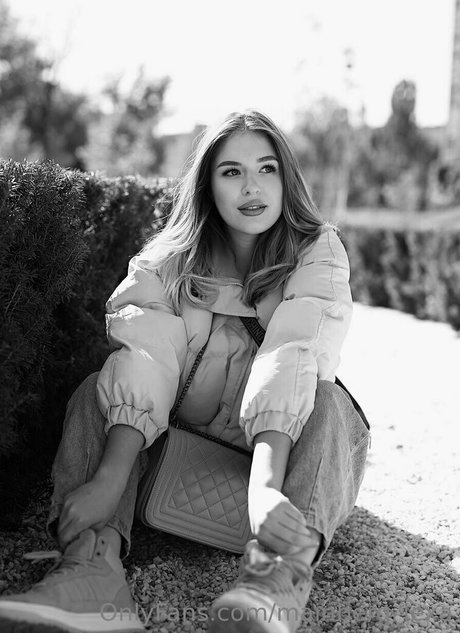 alexa sunny only fans content