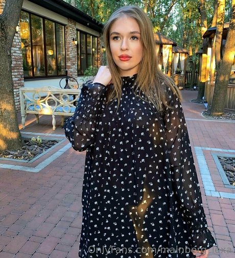 alexa sunny nude on onlyfans