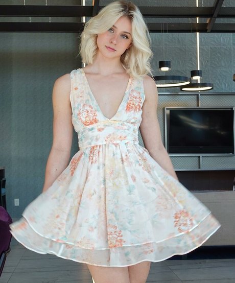 Annabel Lucinda onlyfans nide