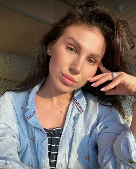 divine laura porn only fans