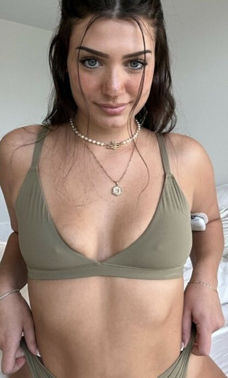 Faye Danyluk nude onlyfans