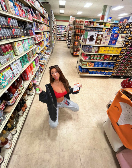 olivebrenner boobs onlyfans