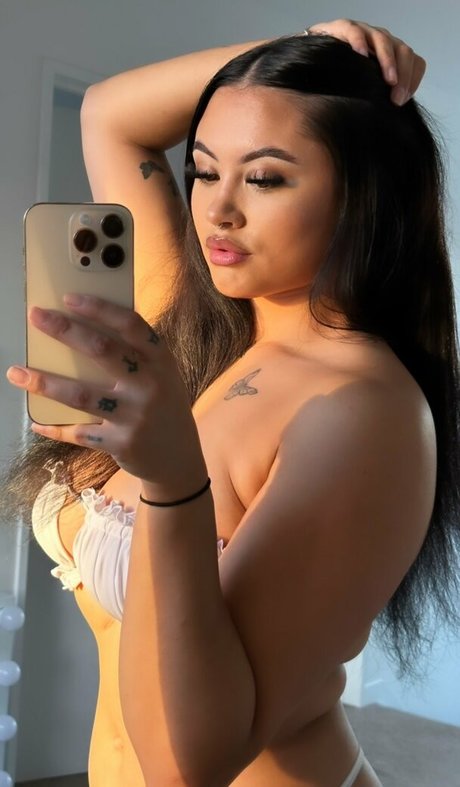 taylaraywhite onlyfans sexy