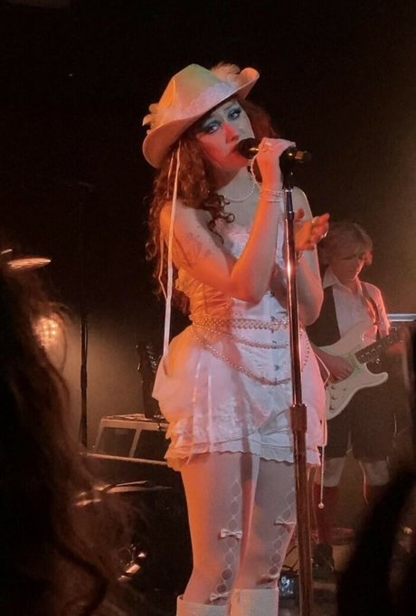 Chappell Roan only fans pictures